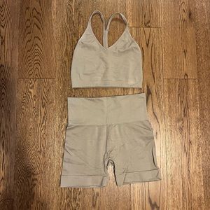 sculptflex biker short & ribbed v bra